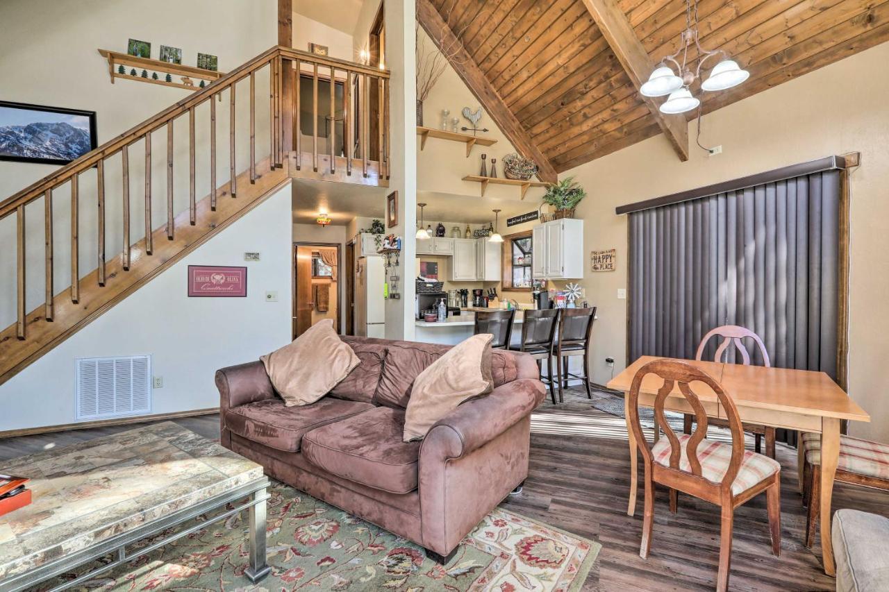 Munds Park Cabin With Fire Pit And Wraparound Porch! Eksteriør bilde