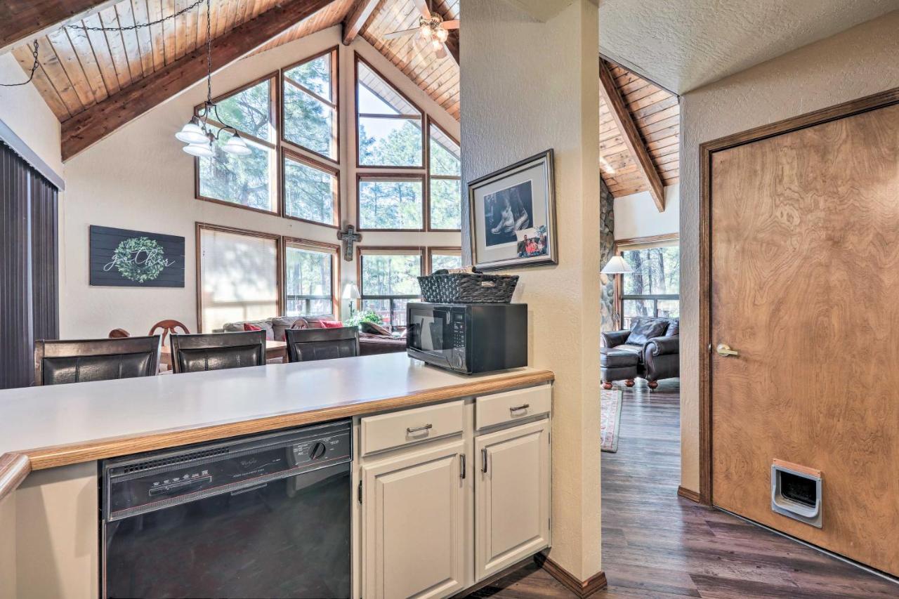 Munds Park Cabin With Fire Pit And Wraparound Porch! Eksteriør bilde
